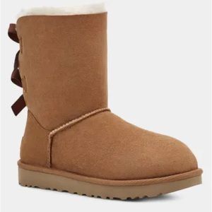 UGG Women's' Bailey Bow II Boot, Chestnut Tan